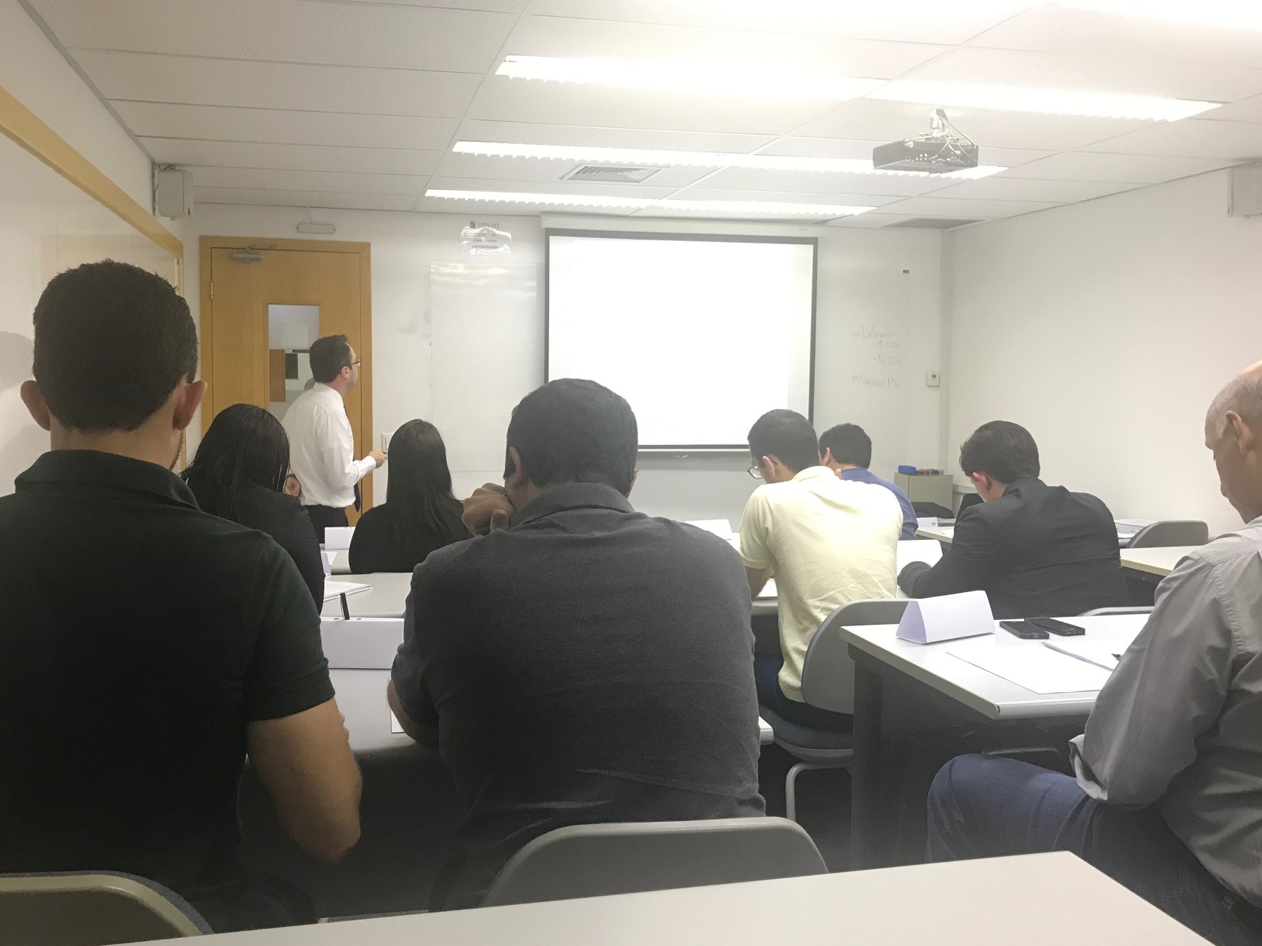 Curso sobre Reorganização Societária reúne executivos de multinacionais na Fipecafi